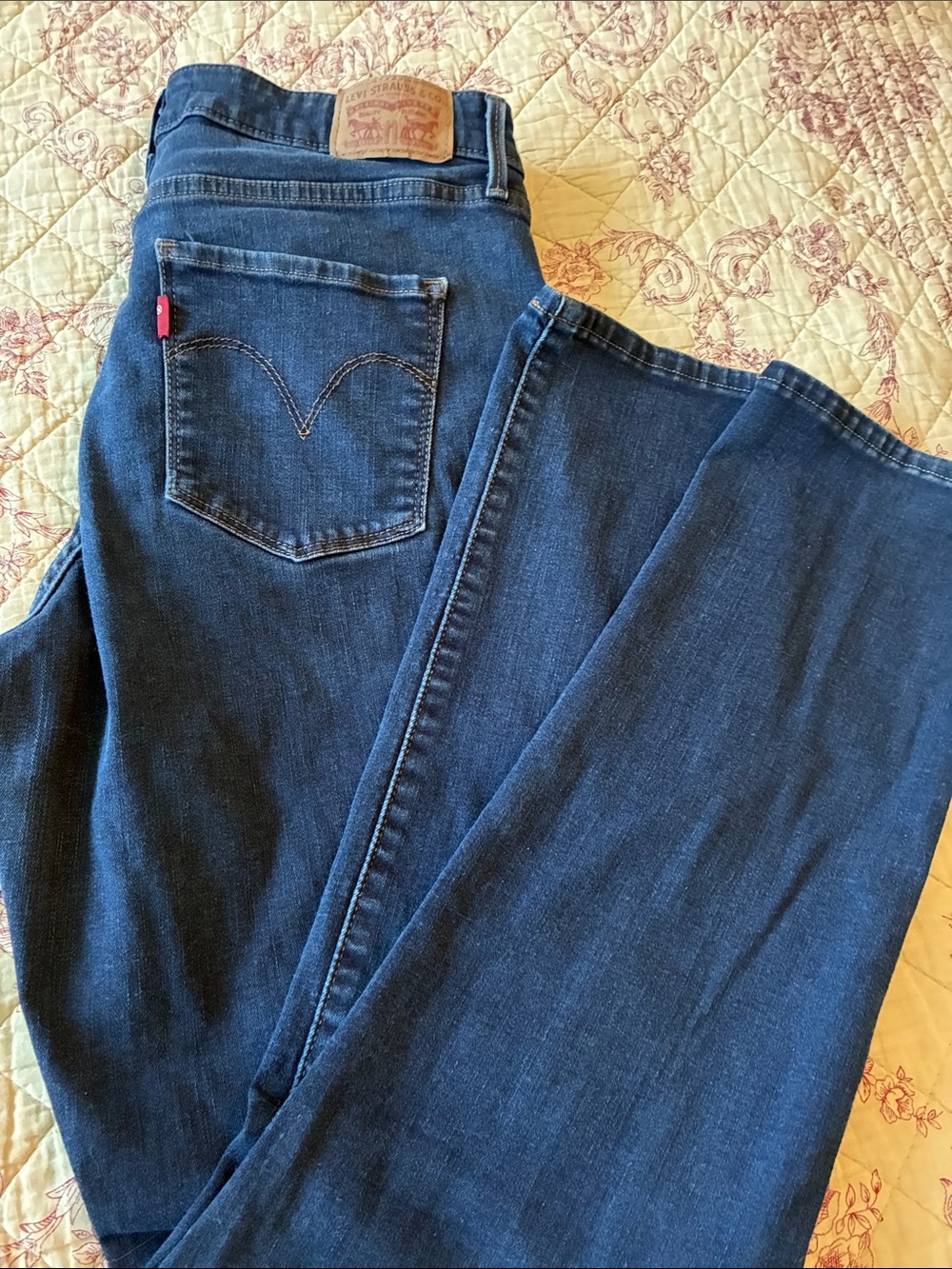 Levi's Dark Blue Skinny Jeans with Red Tab